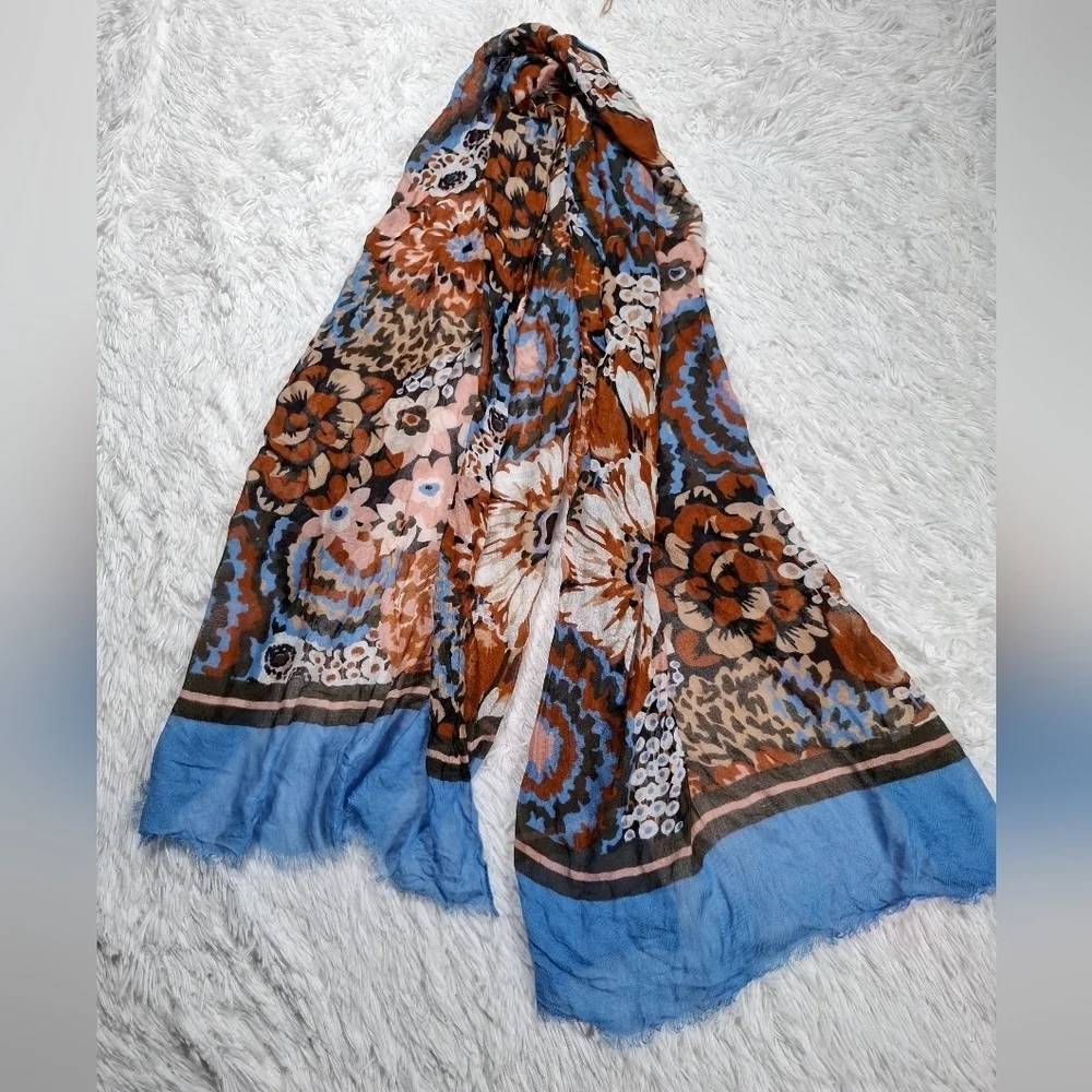 Vera Bradley Blue and Brown Floral Print Rayon Scarf/Wrap